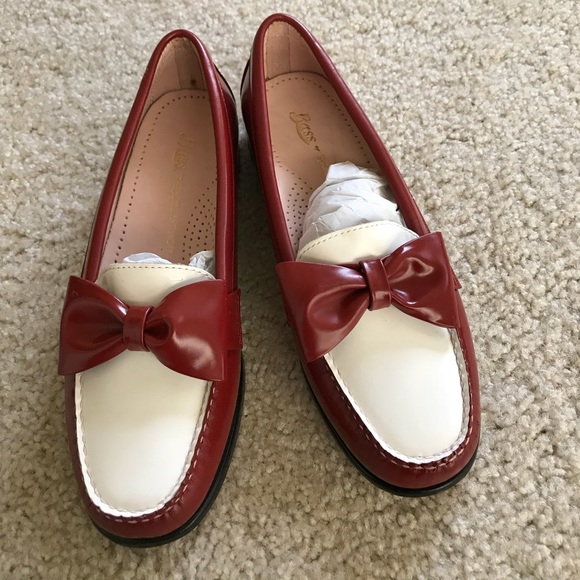 Bass red white bow loafers, size 6 - Picture 2 of 5